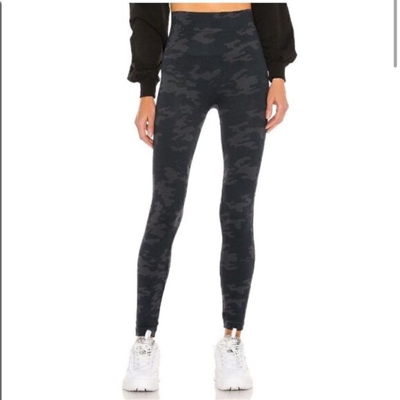 SPANX CAMO look at me now Large - Picture 1 of 11